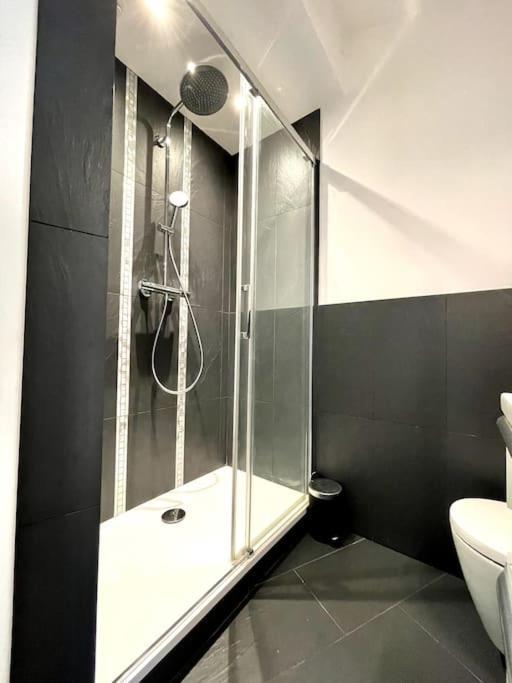 אקס-אן-פרובאנס Ravissant Appartement A 5Min Du Centre Ville D'Aix מראה חיצוני תמונה